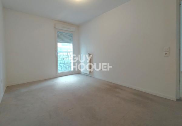 DOCKS DE SAINT-OUEN - 2 PIÈCES 49 M² - TERRASSE 6,40 M²