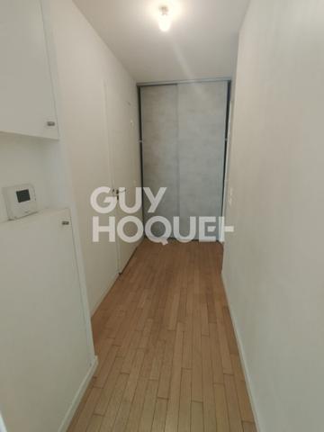 DOCKS DE SAINT-OUEN - 2 PIÈCES 49 M² - TERRASSE 6,40 M²