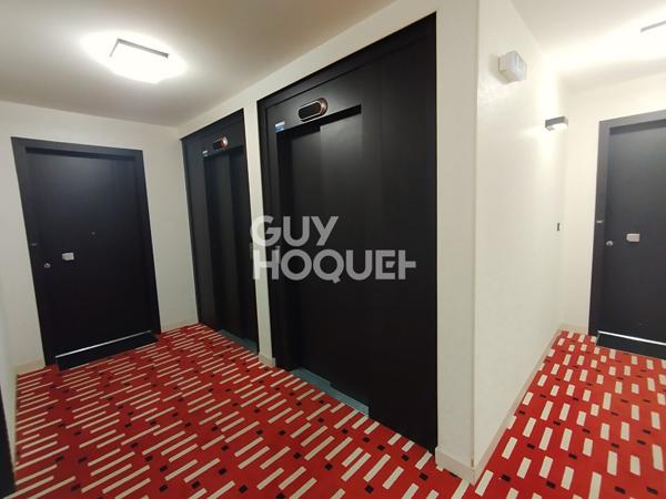 DOCKS DE SAINT-OUEN - 2 PIÈCES 49 M² - TERRASSE 6,40 M²