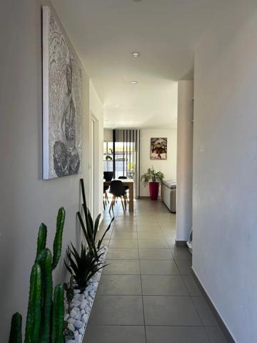 Vente                                                      Villa
                        
                     4 pièces                      102 m2                     à Brouilla