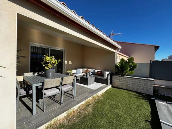 Vente                                                      Villa
                        
                     4 pièces                      102 m2                     à Brouilla