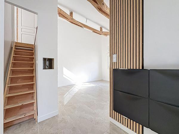 Maison de 2 pièces à louer à Feugarolles - Calme et Confort
