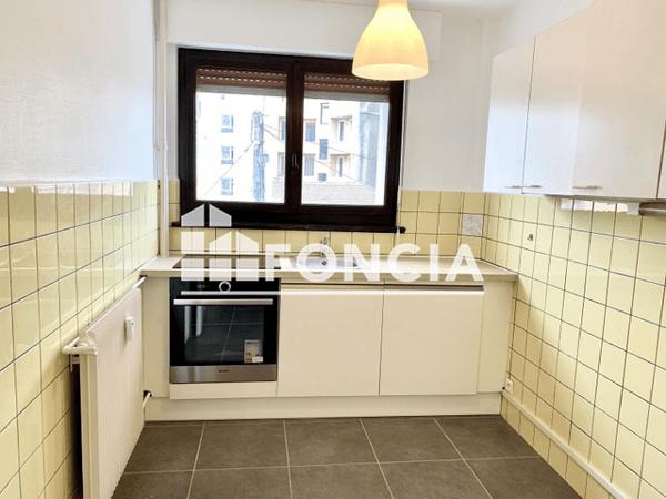 Location Studio 27.23 m² - 32 TER RUE DE FAUCIGNY Annemasse 74100