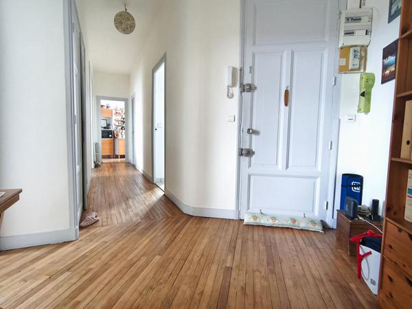 16000 ANGOULEME Bel appartement 4 pièces de 128m² - cave, parking -Victor Hugo