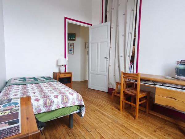 16000 ANGOULEME Bel appartement 4 pièces de 128m² - cave, parking -Victor Hugo