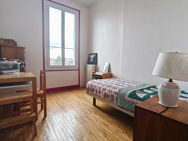 16000 ANGOULEME Bel appartement 4 pièces de 128m² - cave, parking -Victor Hugo
