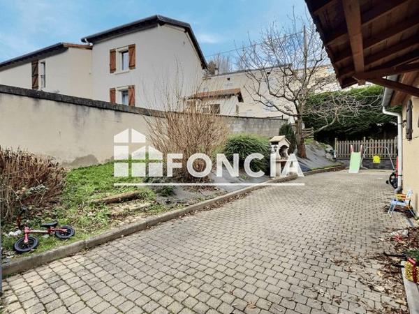 À vendre Maison 4 pièces 97 m² - Le Chambon-feugerolles 42500