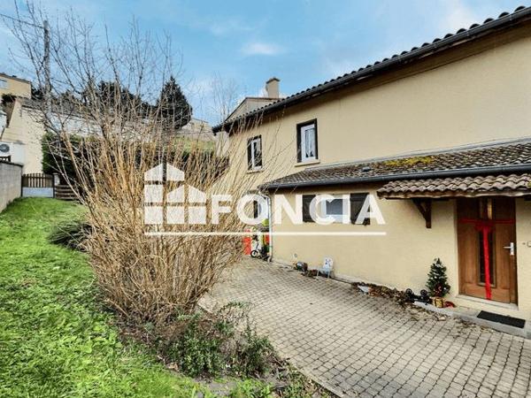 À vendre Maison 4 pièces 97 m² - Le Chambon-feugerolles 42500