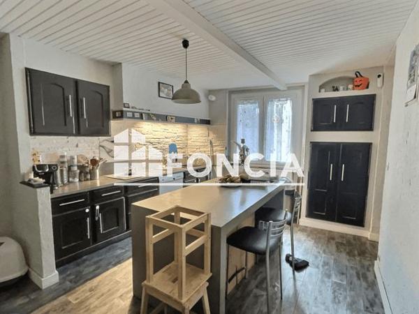 À vendre Maison 4 pièces 97 m² - Le Chambon-feugerolles 42500