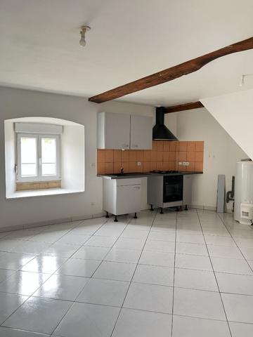 LOCATION LONGUYON - T2