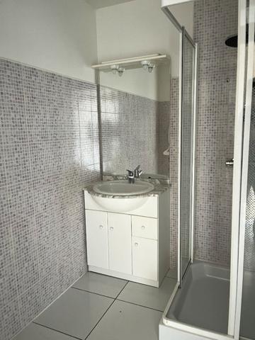 LOCATION LONGUYON - T2