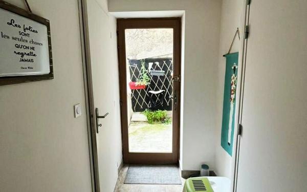 Appartement à louer    4 pièces • 115 m2 Pont-Saint-Esprit