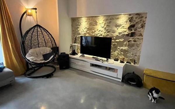 Appartement à louer    4 pièces • 115 m2 Pont-Saint-Esprit