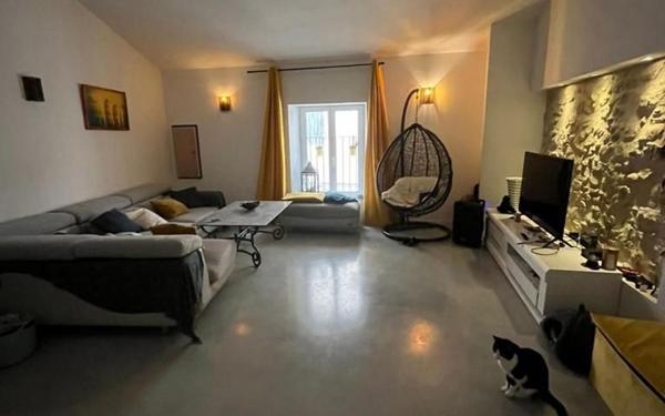 Appartement à louer    4 pièces • 115 m2 Pont-Saint-Esprit