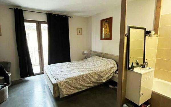 Appartement à louer    4 pièces • 115 m2 Pont-Saint-Esprit