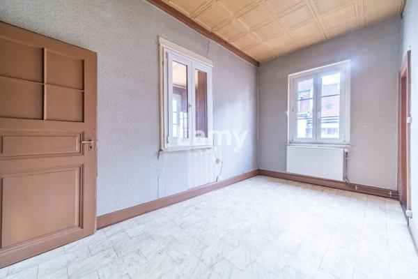 Maison 6 pièces au centre-ville avec cour intérieure