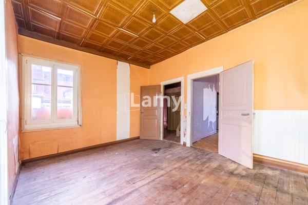 Maison 6 pièces au centre-ville avec cour intérieure