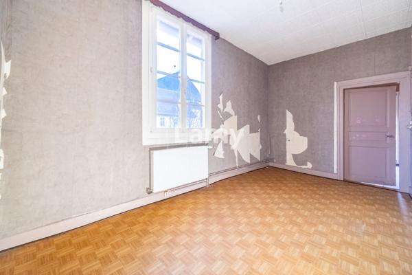 Maison 6 pièces au centre-ville avec cour intérieure