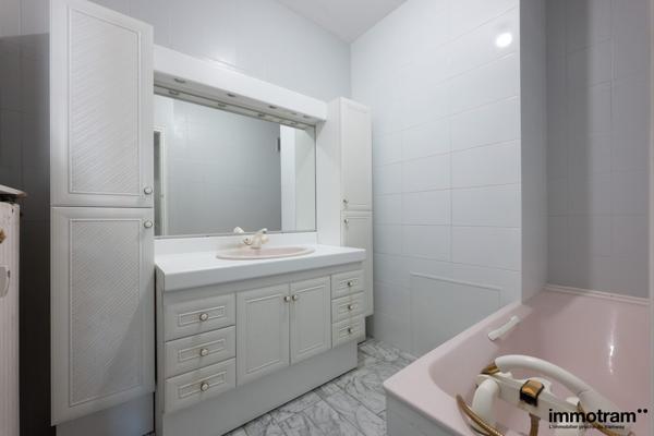 Vente Appartement 101m 2 - 3 chambre(s) - La Madeleine, Saint Maur • Réf. VA27358