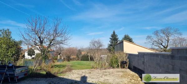 ANGOULEME : porche centre ville