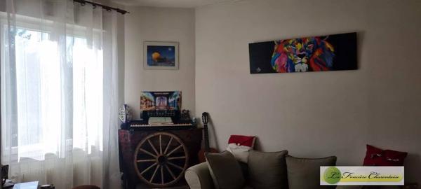 ANGOULEME : porche centre ville