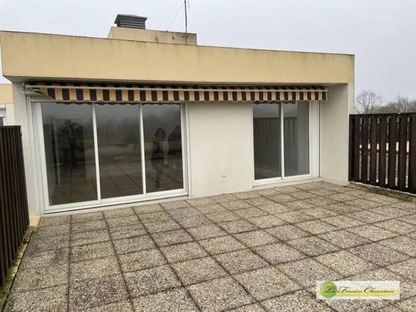 Grand appartement lumineux avec terrasse à Angoulême