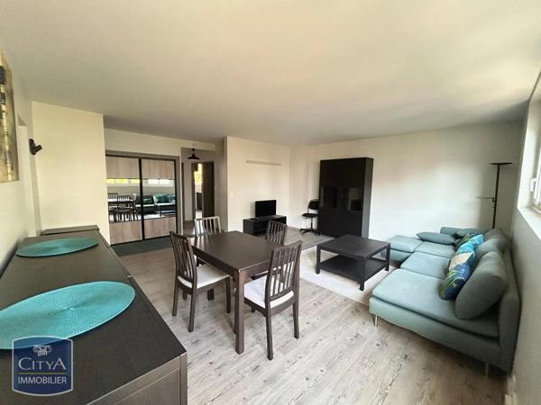 Appartement à louer 4 pièces 66.05m²