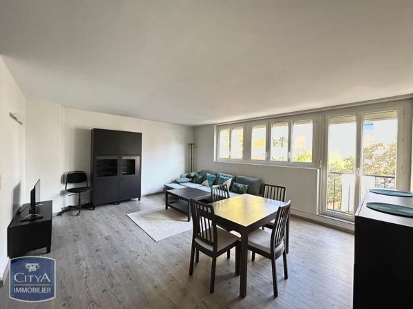 Appartement à louer 4 pièces 66.05m²