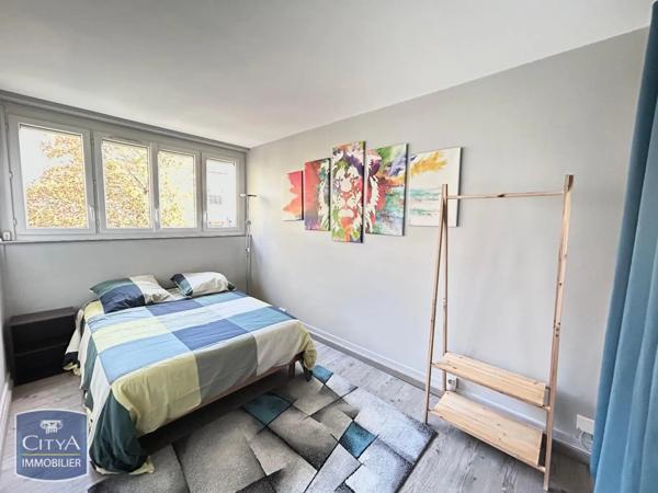 Appartement à louer 4 pièces 66.05m²
