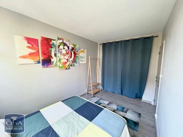 Appartement à louer 4 pièces 66.05m²