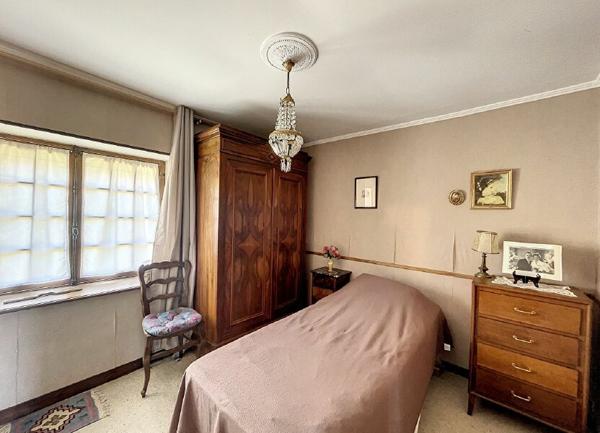 Maison à vendre    6 pièces •  Saint-Pierre-les-Étieux