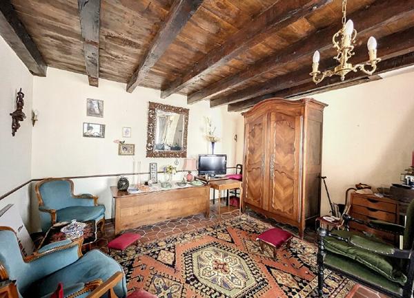 Maison à vendre    6 pièces •  Saint-Pierre-les-Étieux