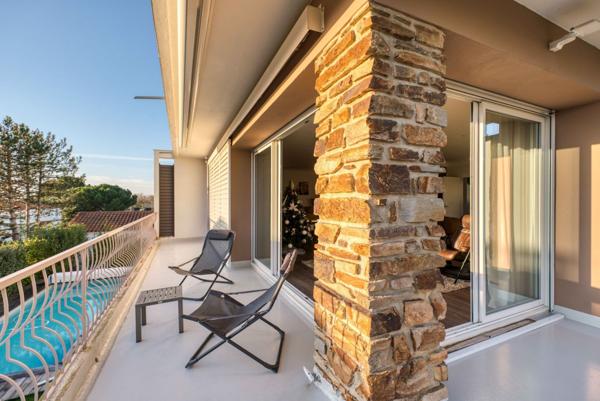Élégante maison de caractère avec vue mer et piscine