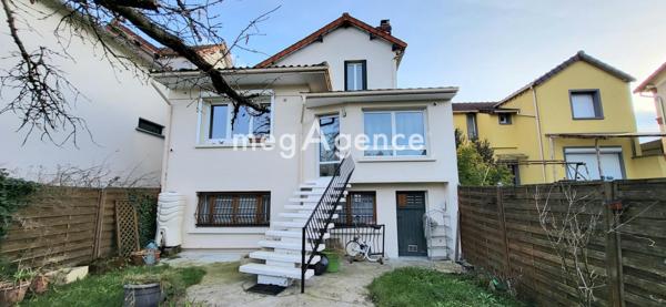 Maison à LES PAVILLONS-SOUS-BOIS, 93320 - 6 pièces 120m²