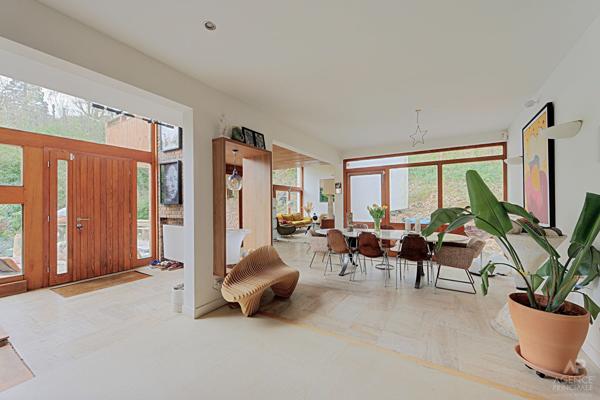 Maison Rueil Malmaison 6 pièce(s) 186 m2 1 880 000 € **  - Référence  19927