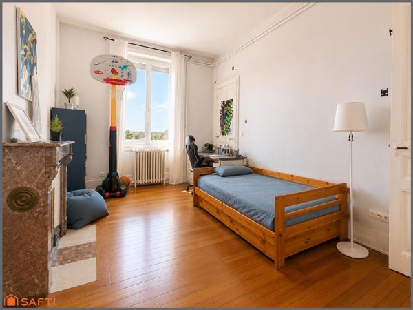 Superbe appartement haussmannien de 185m2