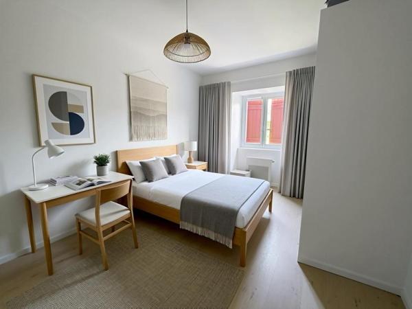 Urrugne, Appartement rénové 109m2 avec terrasse et parking