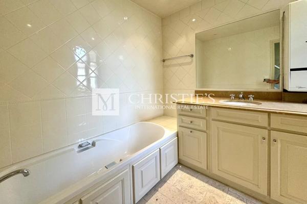 Logis du 16e siècle entièrement rénové avec dépendances et gîte près d’Angoulême