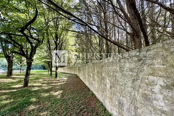 Logis du 16e siècle entièrement rénové avec dépendances et gîte près d’Angoulême