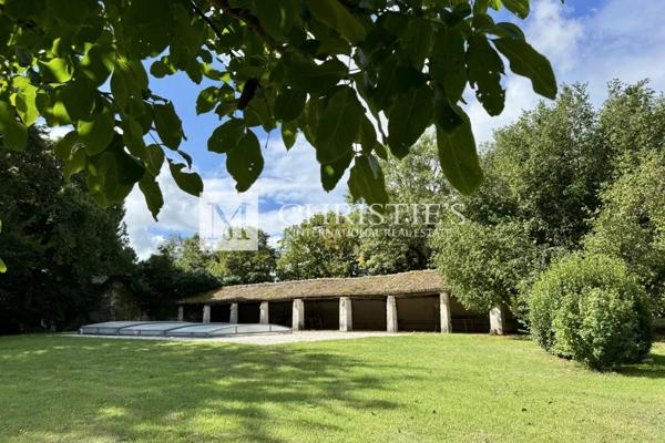 Logis du 16e siècle entièrement rénové avec dépendances et gîte près d’Angoulême