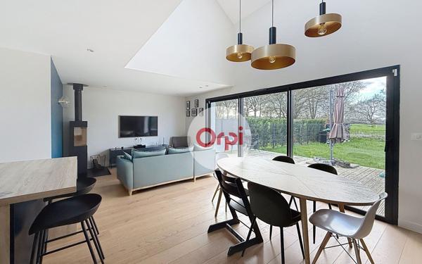 Maison à vendre    4 pièces •  Theix