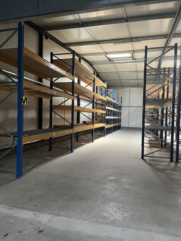 Local Commercial 600 m² à DAVEZIEUX avec Mezzanine