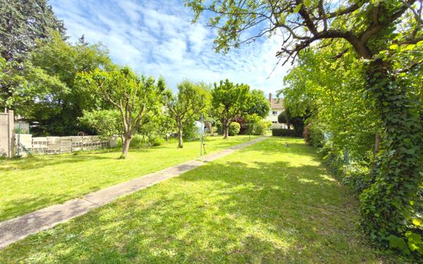 Maison à vendre    5 pièces • 102,43 m2 Épinay-sur-Seine