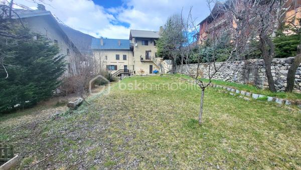 Maison traditionnelle de 275 m²