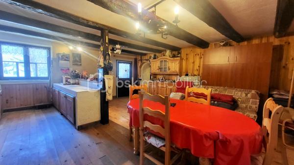 Maison traditionnelle de 275 m²