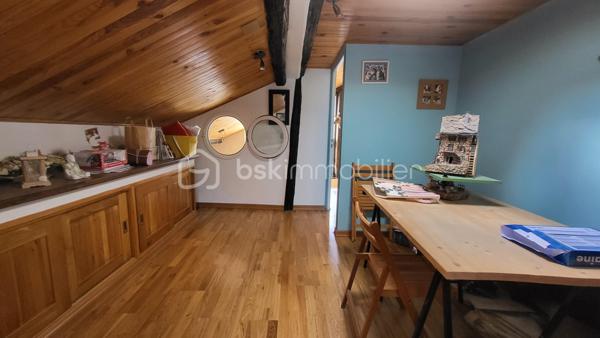 Maison traditionnelle de 275 m²