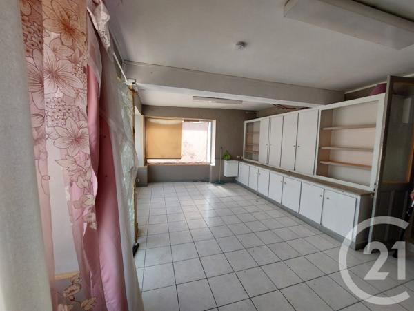 Immeuble à vendre  58 m2 VATAN - 36