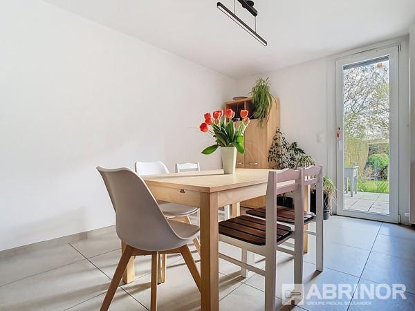 MAISON 4 CHAMBRES, JARDIN, GARAGE ET STATIONNEMENT VILLENEUVE D ASCQ