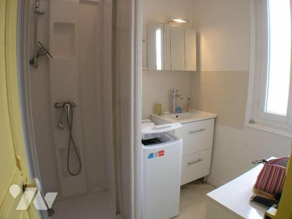 Quartier des cordiers jolie Maison de ville vendu meublée et comprenant au rez-de-chaussée : sé...