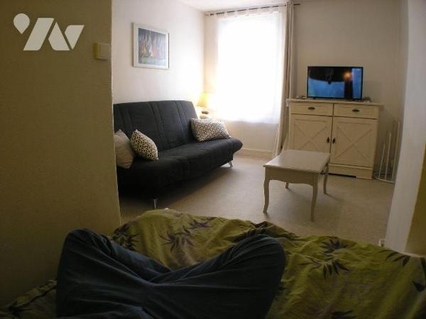 Quartier des cordiers jolie Maison de ville vendu meublée et comprenant au rez-de-chaussée : sé...